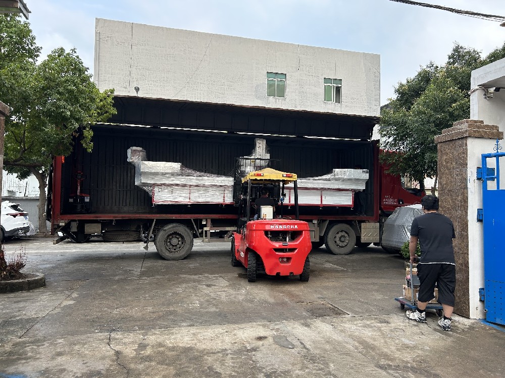 Local shipment to CNC Drilling Machine Factory! Thanks for customer's trust.